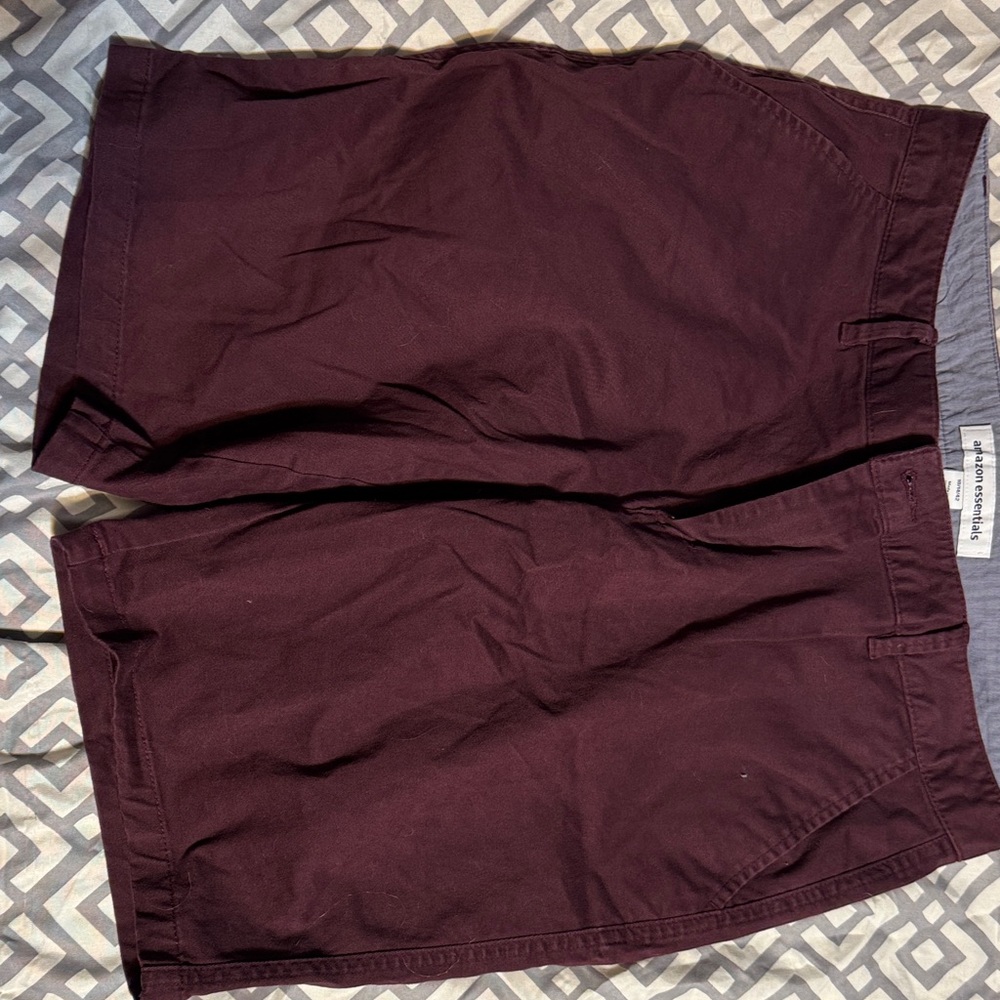 Amazon Essentials Women's Burgundy Shorts